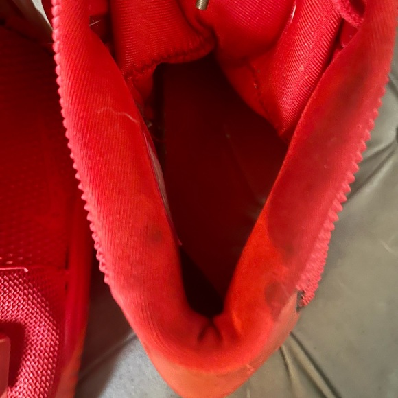 100% Authentic, Badly damaged Red October Nikes/ Yeezys - Picture 9 of 9